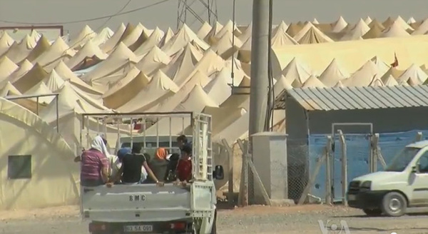 Syrian_refugee_camp_on_theTurkish_border.jpg