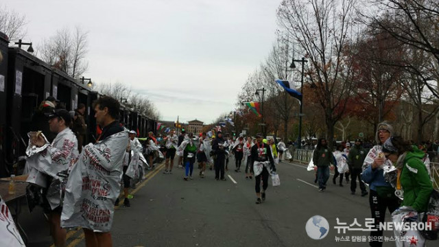 2015 11 22 필라 마라톤 10.jpg