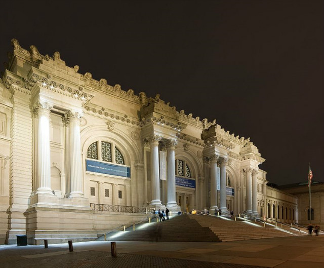 800px-Metropolitan_museum_of_art_2.jpg