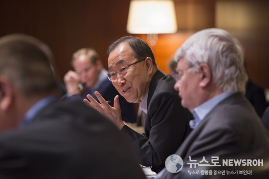 Security Council Retreat with Secretary-General051616.jpg