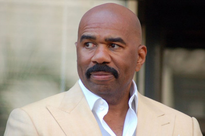 1024px-SteveHarveyHWOFMay2013.jpg