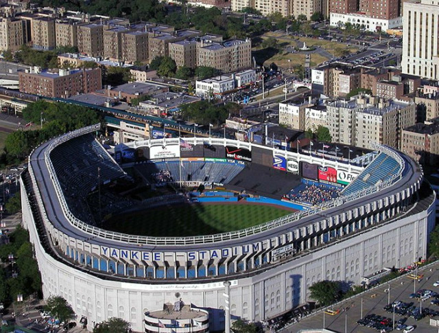 800px-Yankee_Stadium_aerial_from_Blackhawk.jpg