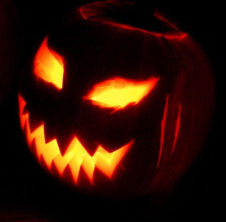 800px-Jack-o'-Lantern_2003-10-31.jpg