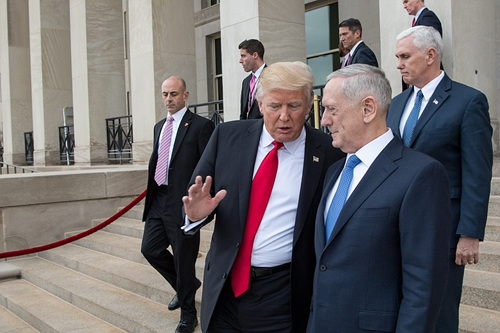 1024px-President_Donald_J__Trump_departs_from_the_Pentagon_alongside_Secretary_of_Defense_James_Mattis_on_January_27,_2017,_in_Washington,_D_C__(32181624010).jpg