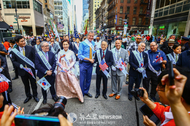 Korean Parade 2017_SNS_030.jpg