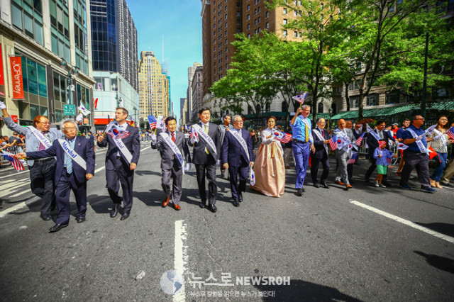 Korean Parade 2017_SNS_043.jpg