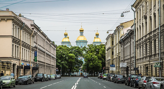 St__Nicholas_Maritime_Cathedral,_Saint_Petersburg,_Russia_01.jpg